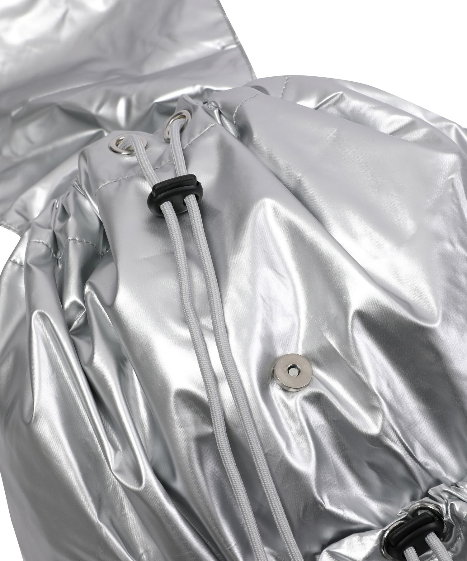 MUSINSA | MUCENT Swan Glossy Backpack Unisex (2 Colors)