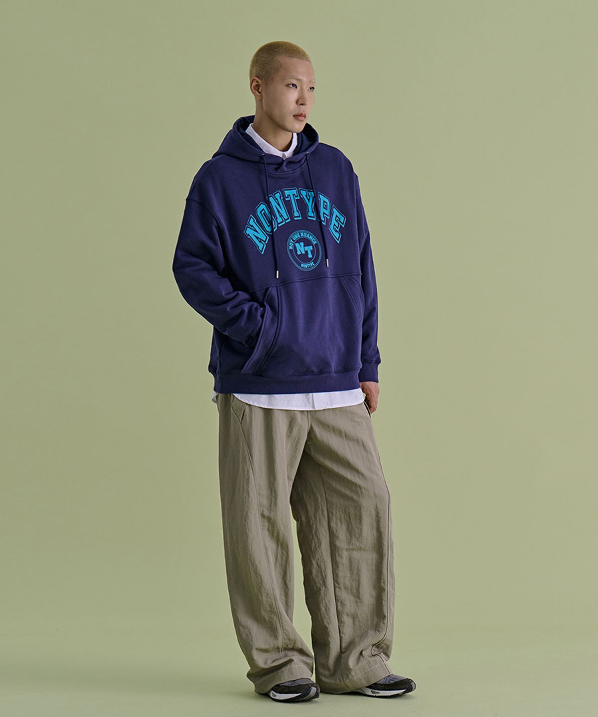 논타입(NONTYPE) SCHOOL SYMBOL HOODY (NAVY)