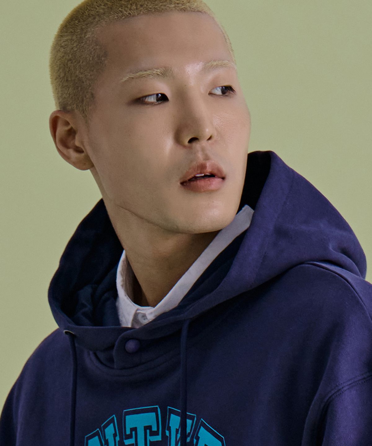 논타입(NONTYPE) SCHOOL SYMBOL HOODY (NAVY)