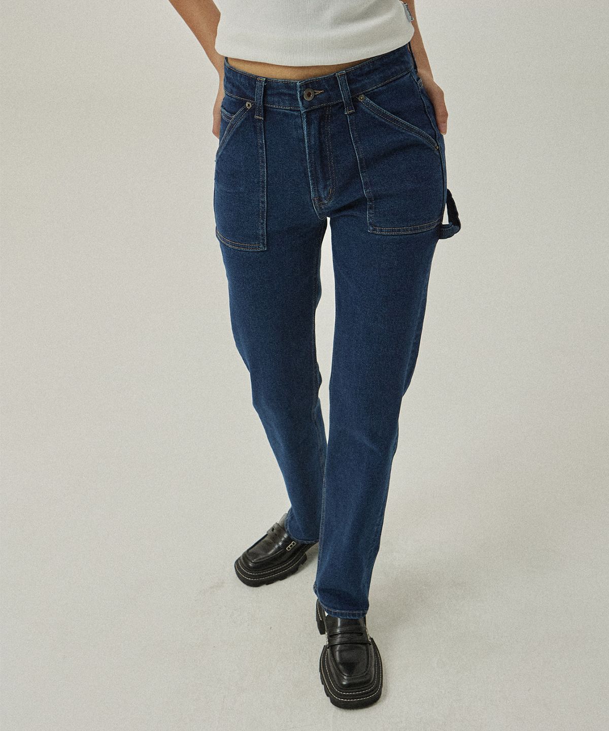 맥우드건(MAGOODGAN) 카라멘스 7405 슬림스트레이트핏 미디움인디고 퍼티그 데님팬츠