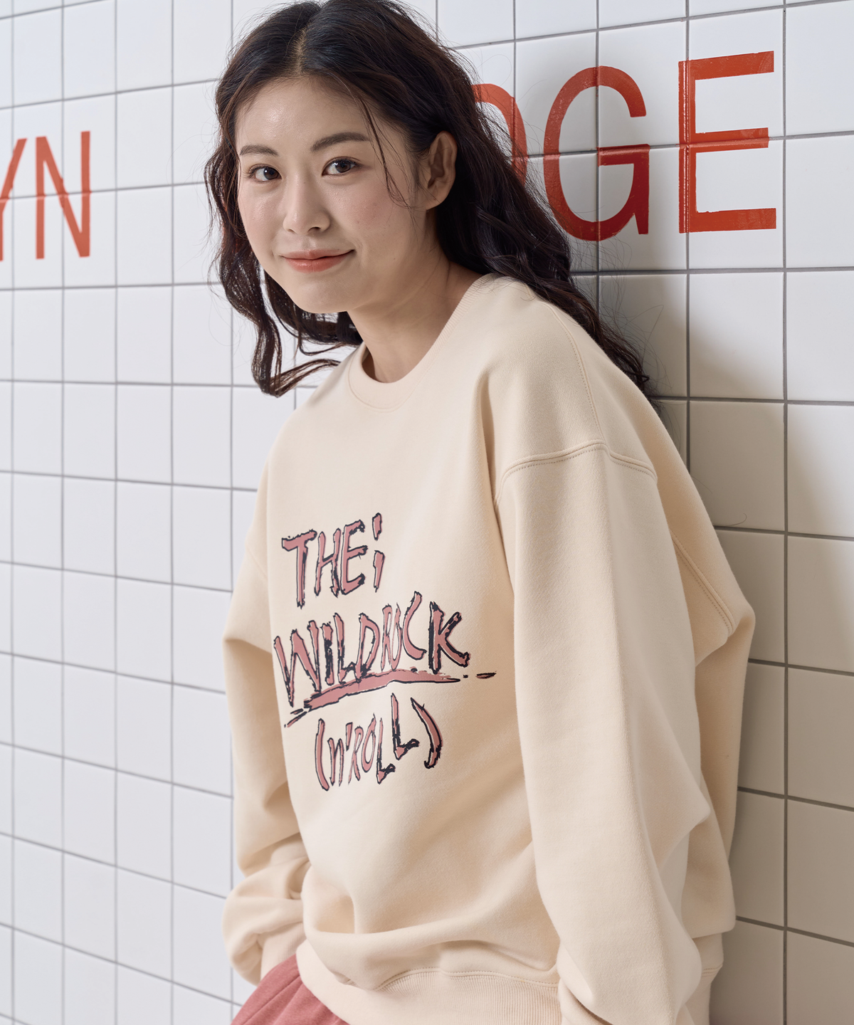 와일드락(WILDROCK) 더 와일드 락 앤 롤 맨투맨_아이보리
