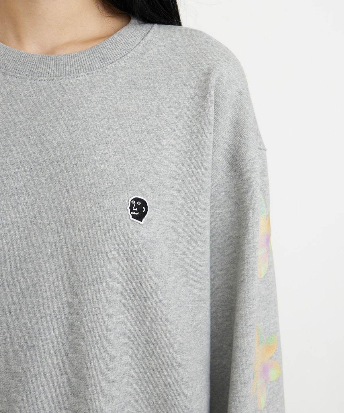 1011갤러리(1011 GALLERY) FLOWER GRAPHIC SWEATSHIRT
