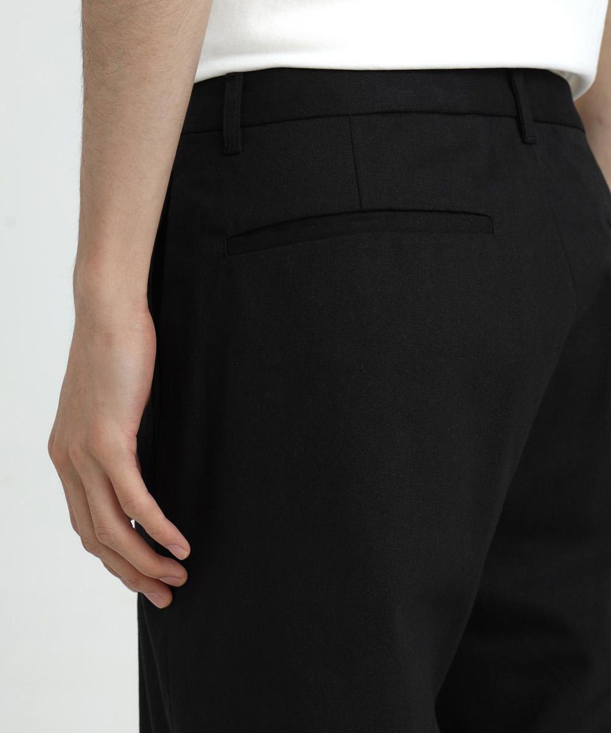 1011갤러리(1011 GALLERY) 1011 EMBROIDERED CHINO PANTS