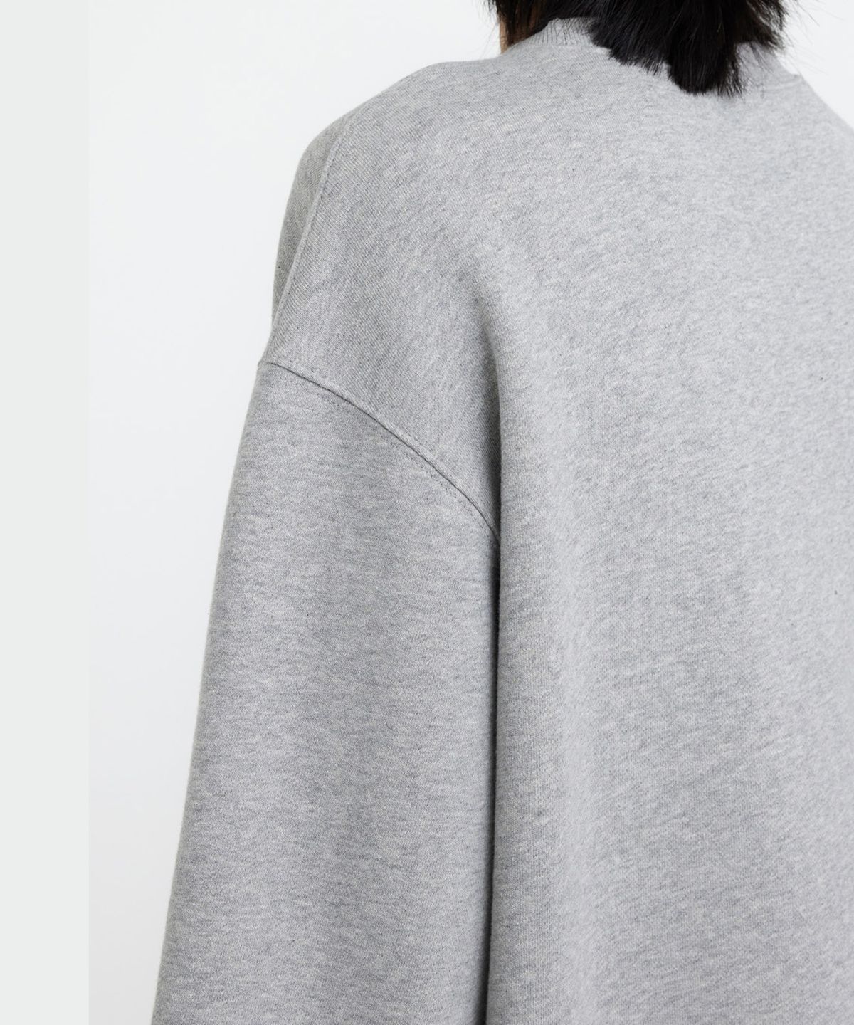 1011갤러리(1011 GALLERY) Love Graphic Long Sweatshirt