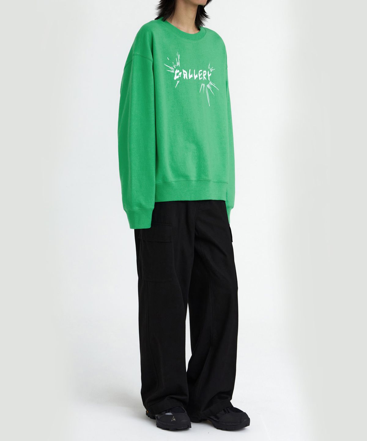 1011갤러리(1011 GALLERY) Gallery Bomb Graphic Sweatshirt