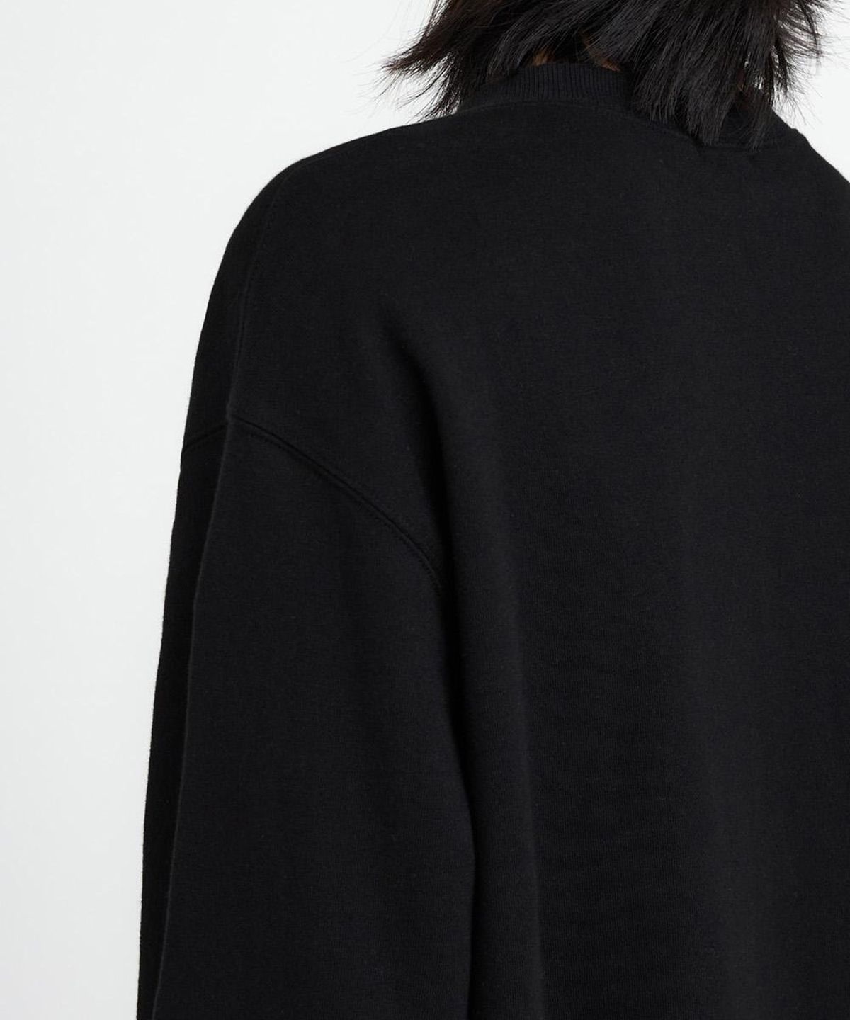 1011갤러리(1011 GALLERY) Gallery Bomb Graphic Sweatshirt