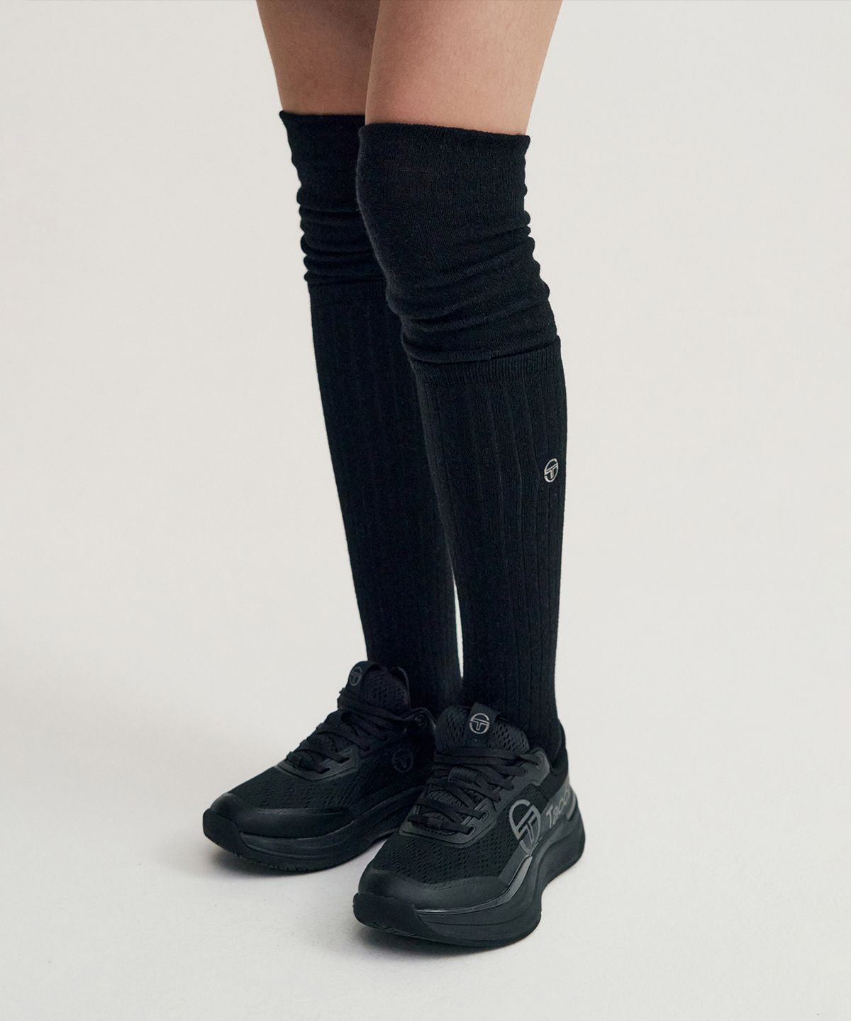 세르지오 타키니(SERGIO TACCHINI) W 셔링 오버 니삭스 (Black)
