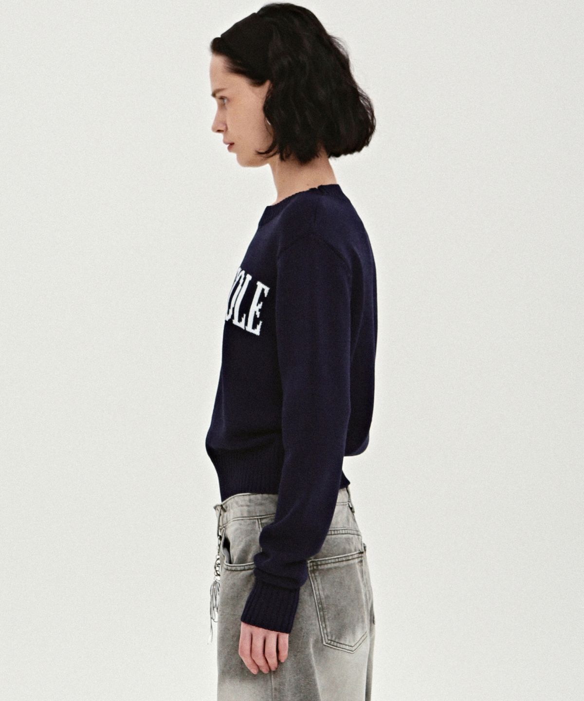 닉앤니콜(NICK&NICOLE) NICOLE LETTERING JAQUARD KNIT_NAVY