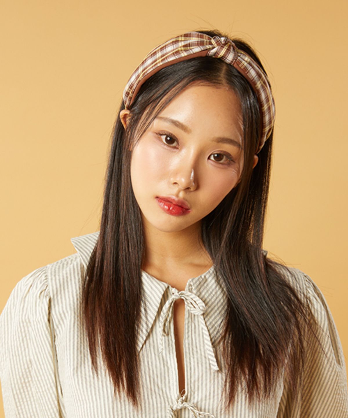 콜릿(KOLEAT) 반다나 프레피 체크 헤어밴드 머리띠 [BROWN]