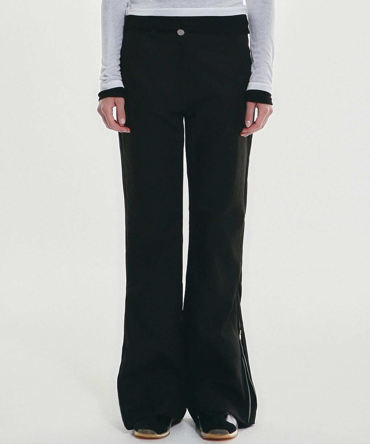 닉앤니콜(NICK&NICOLE) TWO WAY SLIT ZIPPER PANTS_BLACK