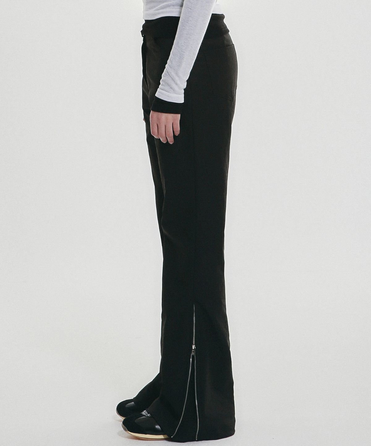 닉앤니콜(NICK&NICOLE) TWO WAY SLIT ZIPPER PANTS_BLACK