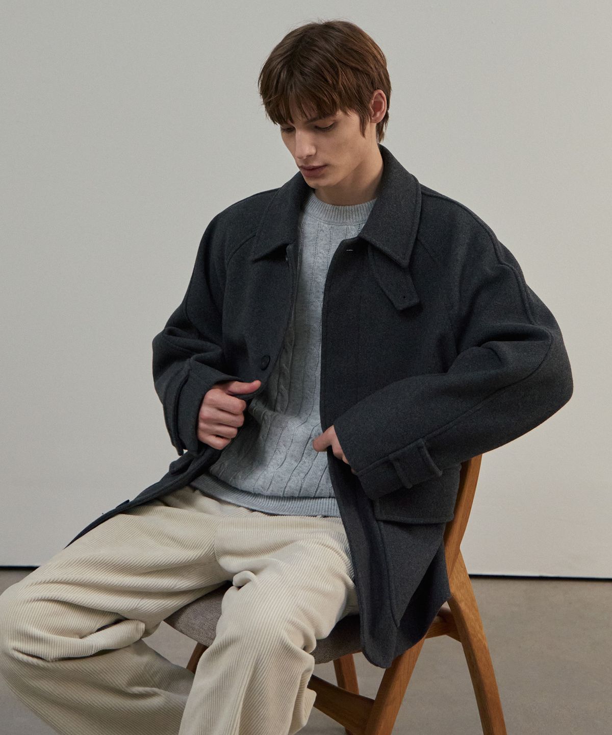 마인드브릿지(MINDBRIDGE) 두굿_[COUTURE]울 혼방 하프 발마칸 코트 - 2color