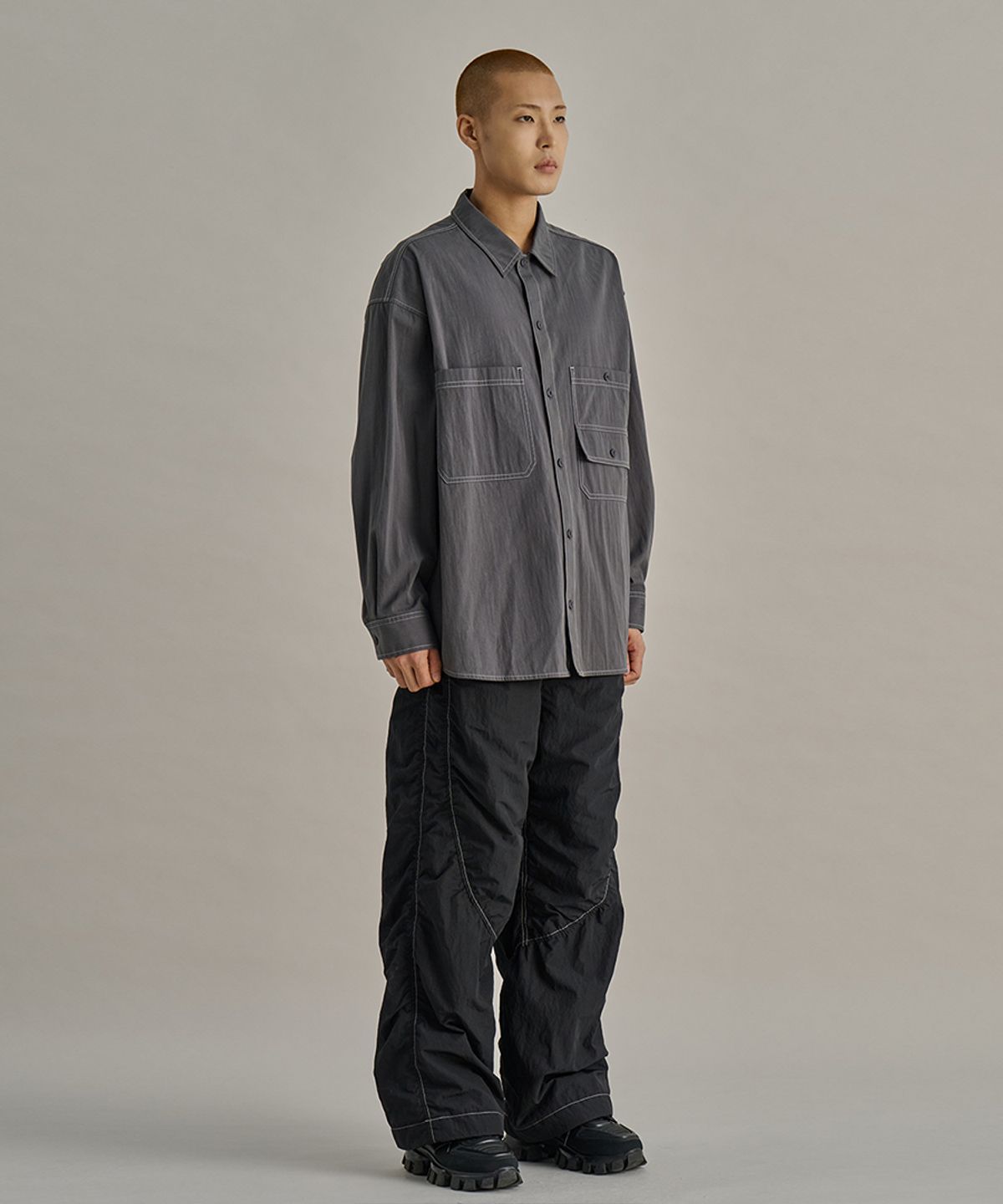 논타입(NONTYPE) MUITI-TYPE POCKET SHIRTS (CHARCOAL)