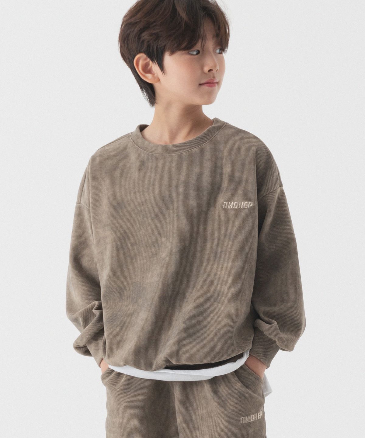 피아네르 키즈(PIANER KIDS) 타이다이 오버핏 로고 맨투맨 (브라운)