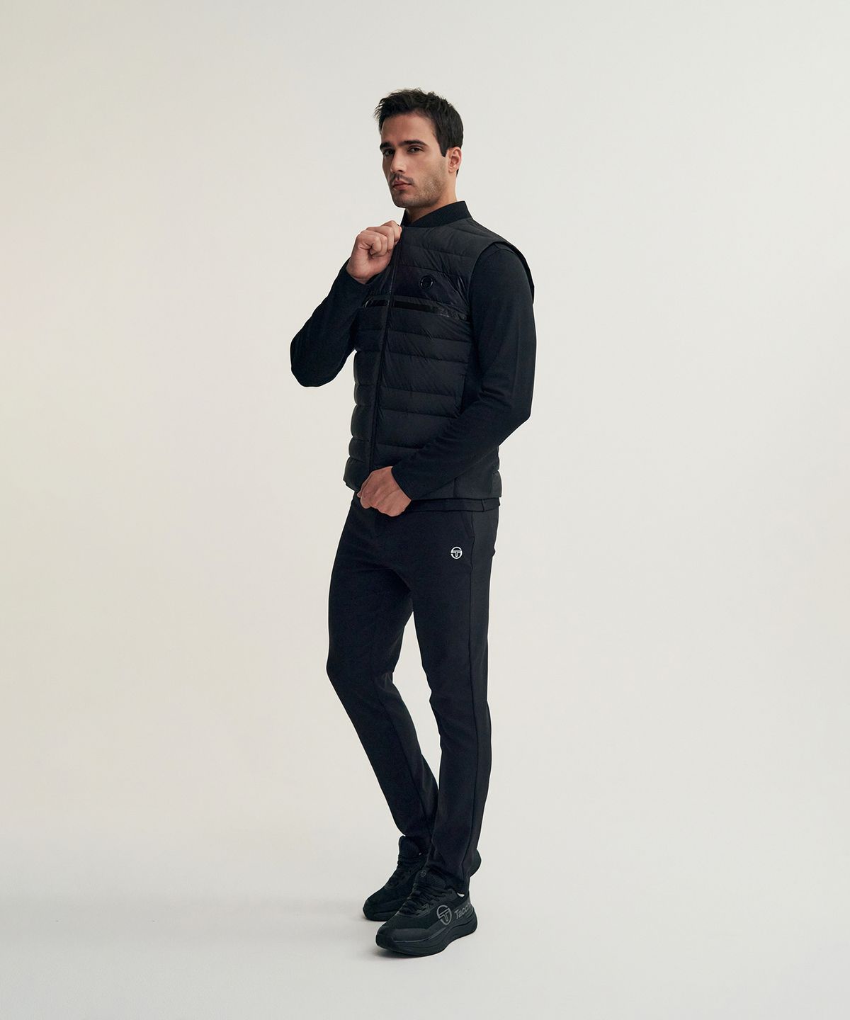 세르지오 타키니(SERGIO TACCHINI) M 쿠쉬웜 경량 다운베스트 (Black)
