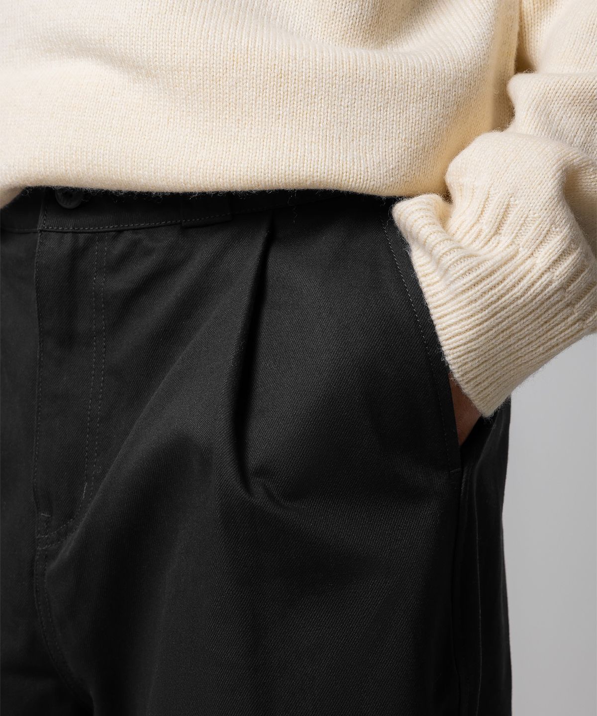 디키즈(DICKIES) 릴렉스드 원턱 치노 팬츠 Black