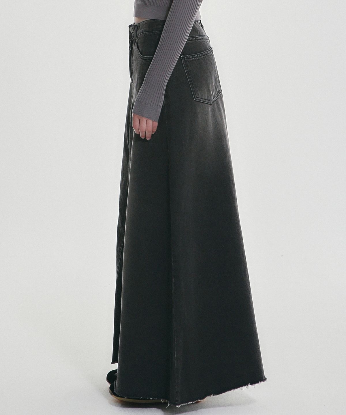 닉앤니콜(NICK&NICOLE) MAXI WASHING DENIM SKIRT_BLACK