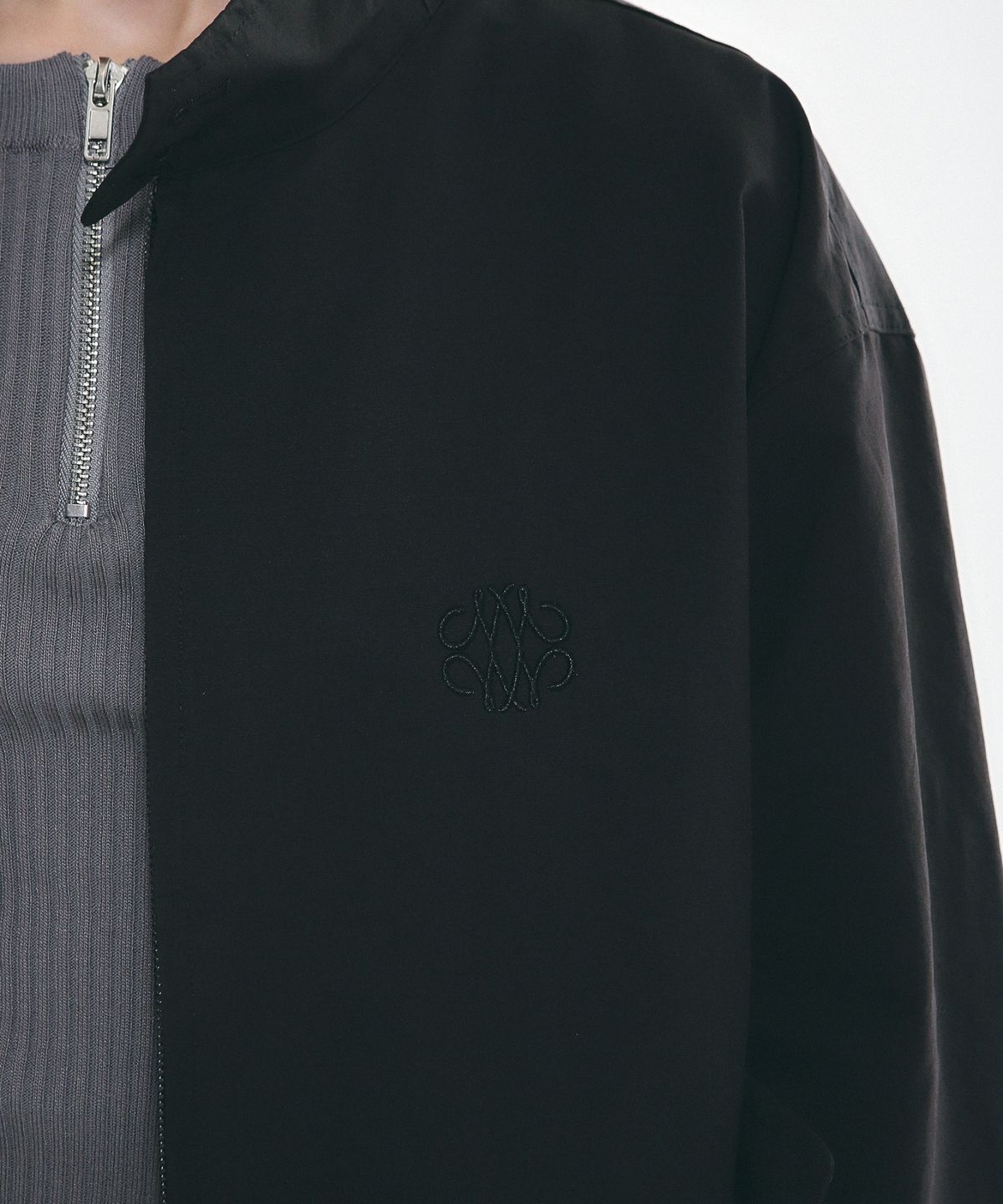 닉앤니콜(NICK&NICOLE) NICOLE TWO WAY WIND BARACUTA JUMPER_BLACK