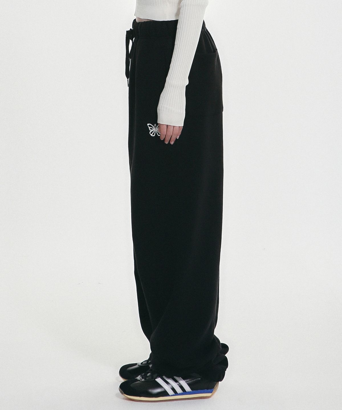 닉앤니콜(NICK&NICOLE) BUTTERFLY WIDE QUALITY PANTS_BLACK