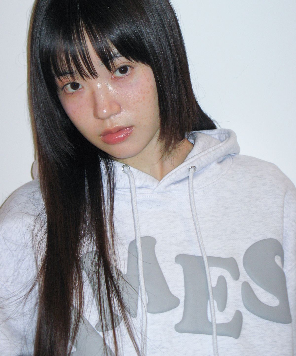 아메스 월드와이드(AMES-WORLDWIDE) BIG TYPO HOODIE GREY