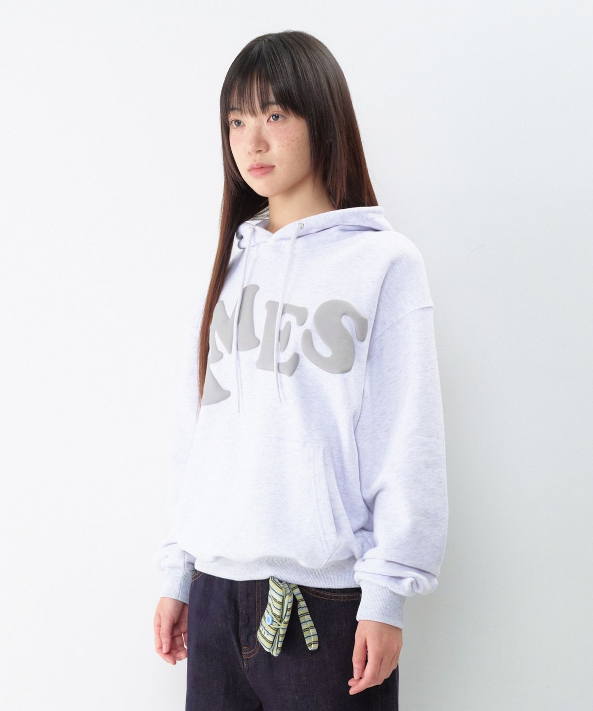 아메스 월드와이드(AMES-WORLDWIDE) BIG TYPO HOODIE GREY