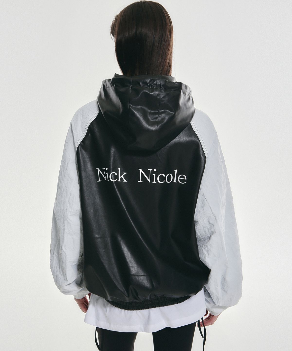 닉앤니콜(NICK&NICOLE) RAGLAN HOODY LEATHER JUMPER_BLACK WHITE