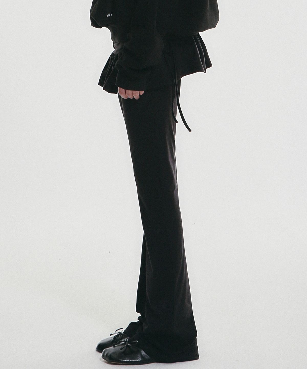 닉앤니콜(NICK&NICOLE) LAYERED RUFFLE SKIRT PANTS_BLACK