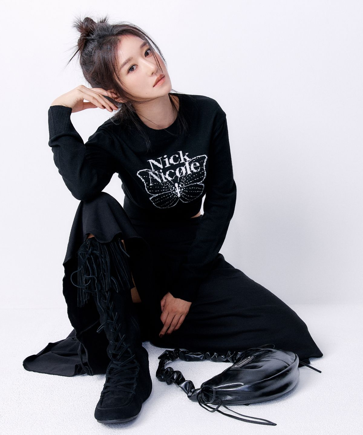 닉앤니콜(NICK&NICOLE) SHIRRING FLARE MIDI SKIRT_BLACK