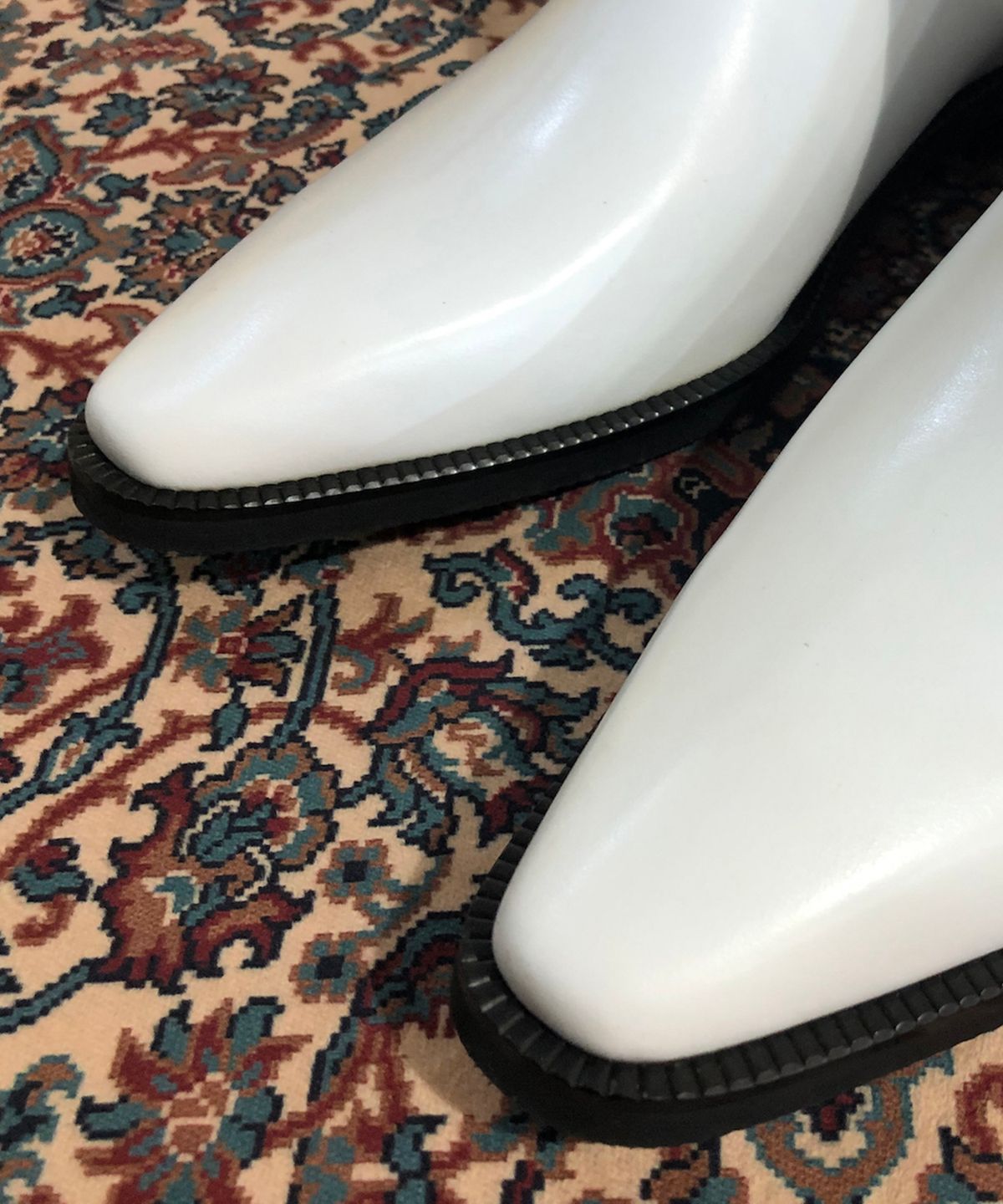 조앤슈(JOENSHOE) 헤리티지 첼시부츠 화이트