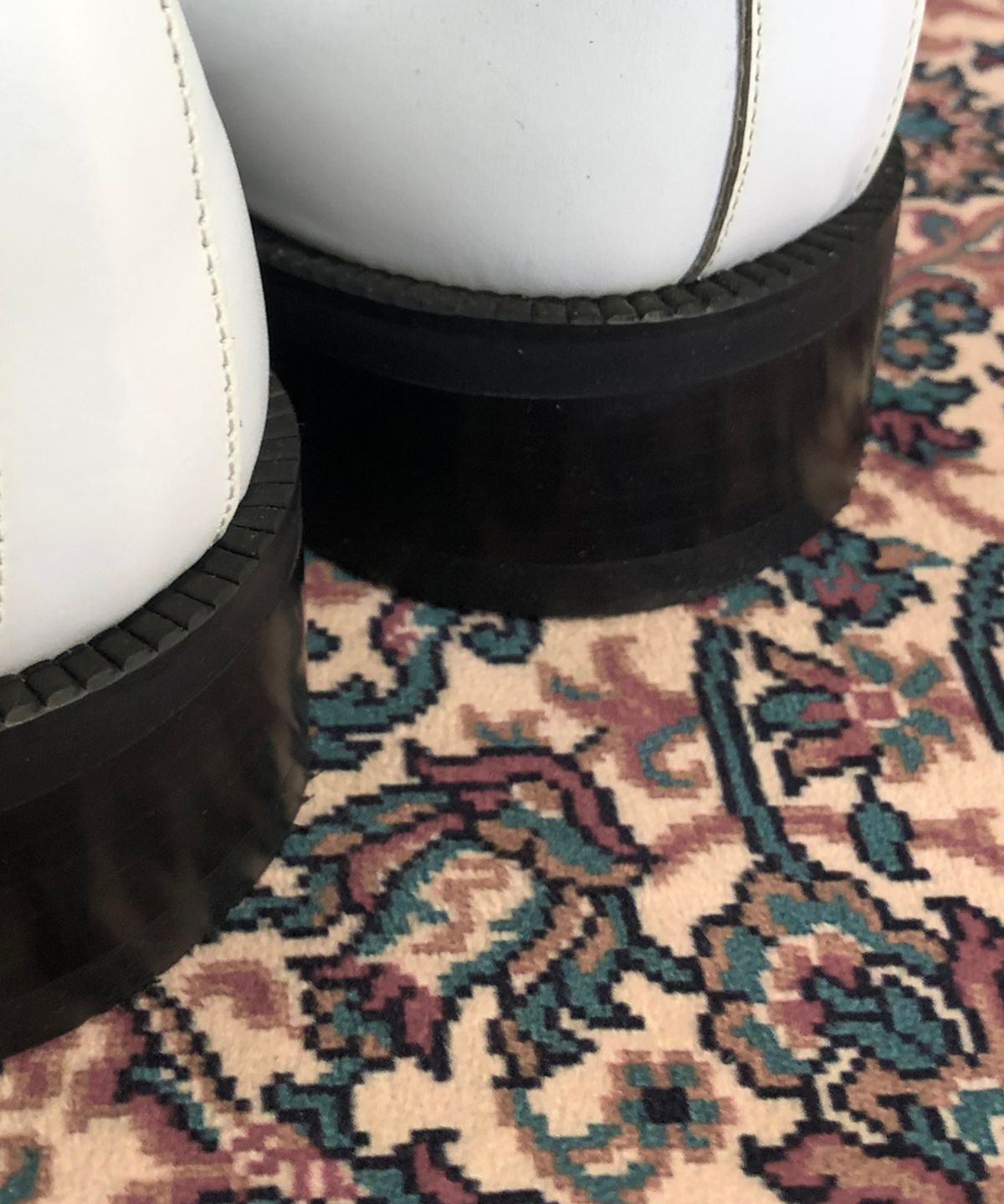 조앤슈(JOENSHOE) 헤리티지 첼시부츠 화이트