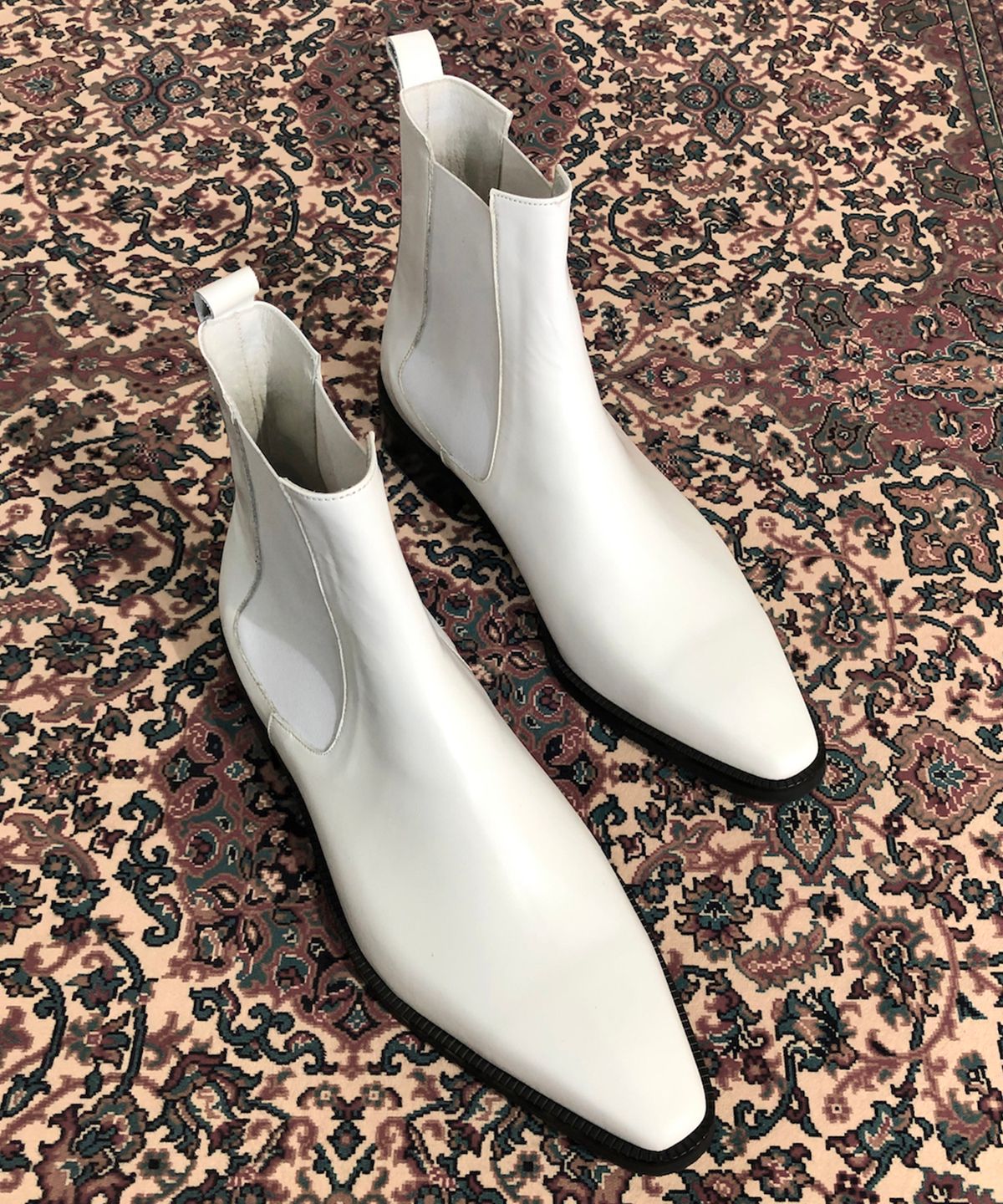 조앤슈(JOENSHOE) 헤리티지 첼시부츠 화이트