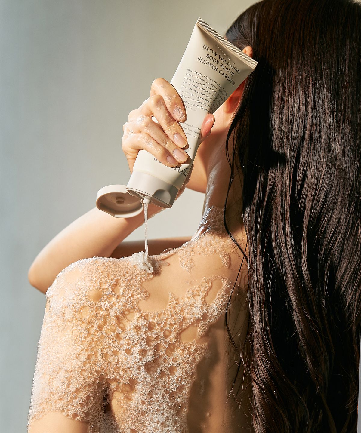 스팀베이스(STEAMBASE) 글로우 볼케이닉 바디 스크럽 200ml