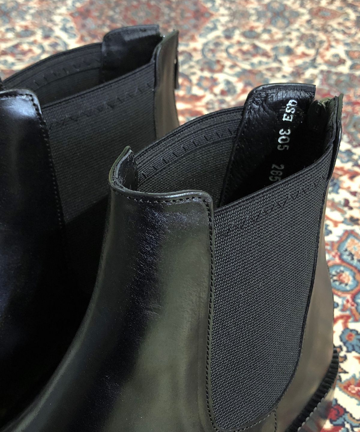 조앤슈(JOENSHOE) 백지퍼 릴 첼시부츠 블랙
