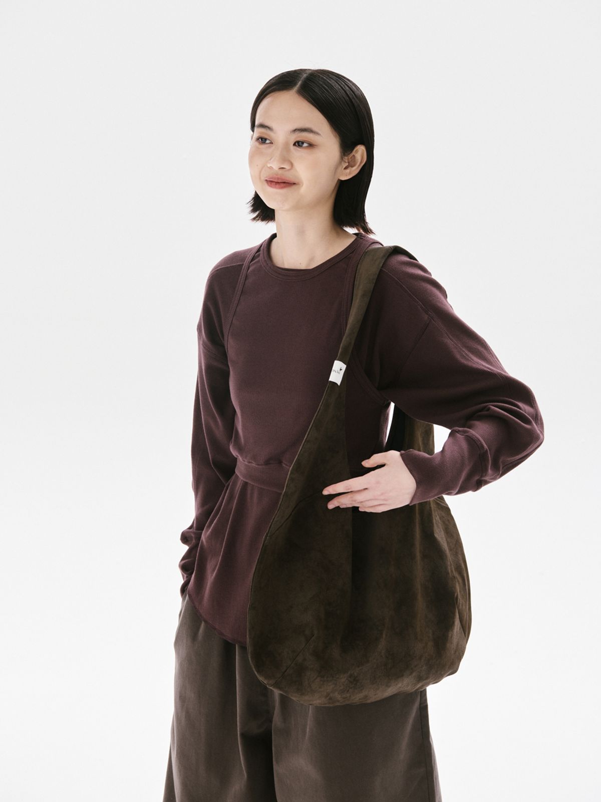 무니쉬(MOONISH) Half moon bag_BROWN