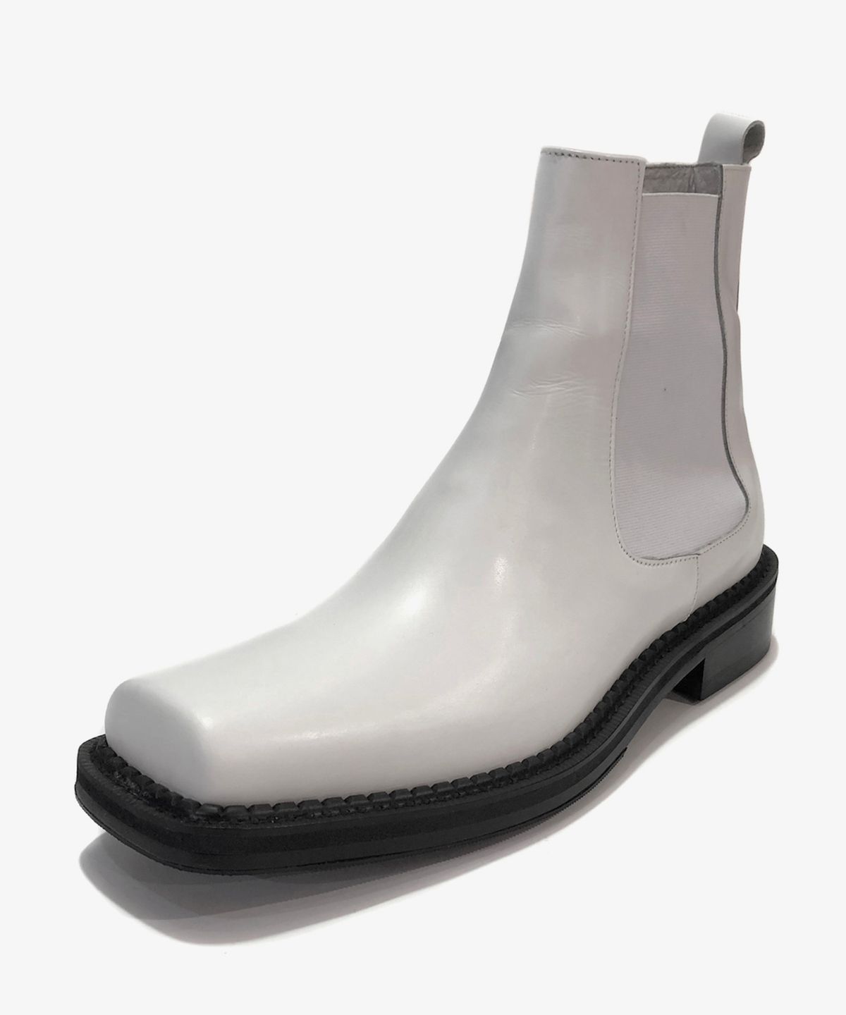 조앤슈(JOENSHOE) 클라이네 스퀘어 첼시부츠 화이트