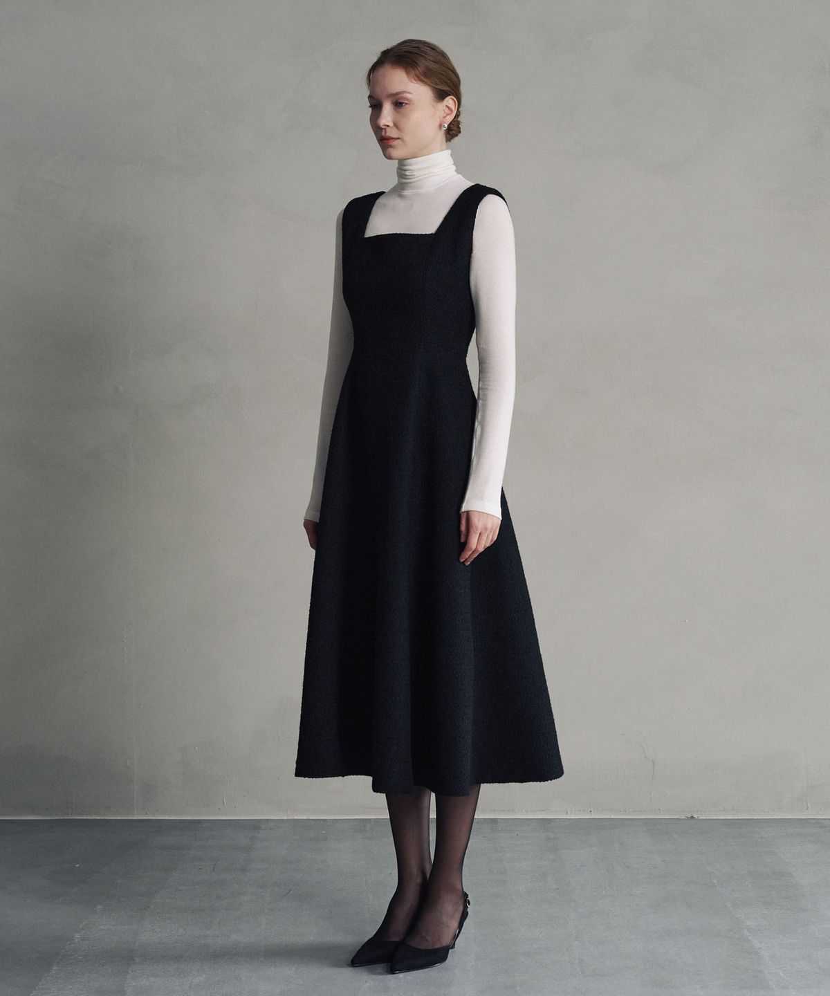마롯(MARROT) WOOL TWEED VOLUME LONG DRESS_BLACK