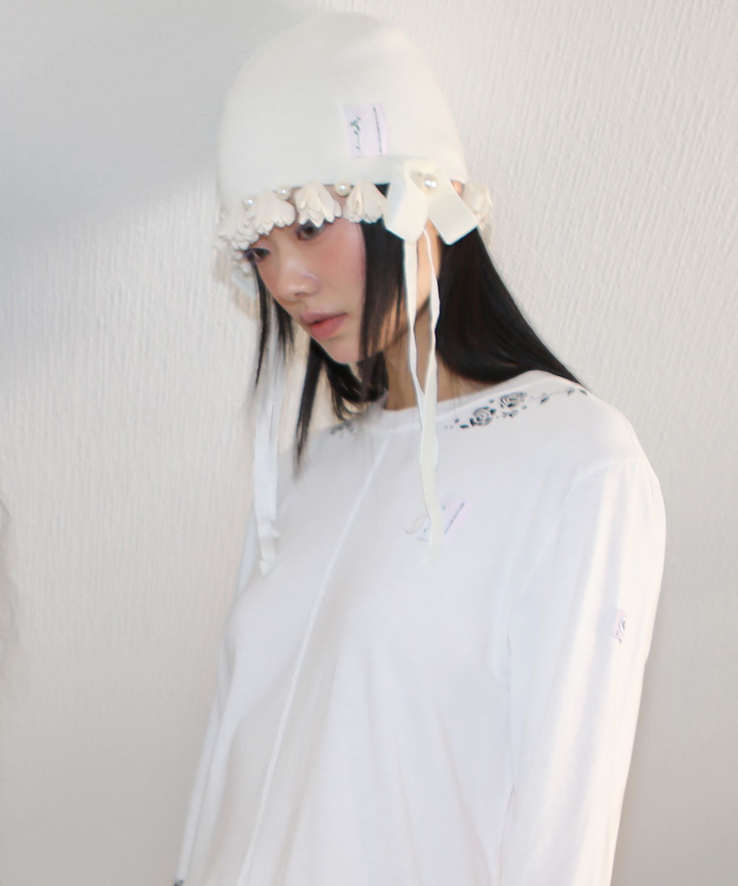 IVE ウォニョン着用 [NOFFICIALNOFFICE] PEARL N FROWER BEANIE MUSINSA | NOFFICIALNOFFICE Pearl and Flower Beanie Cream
