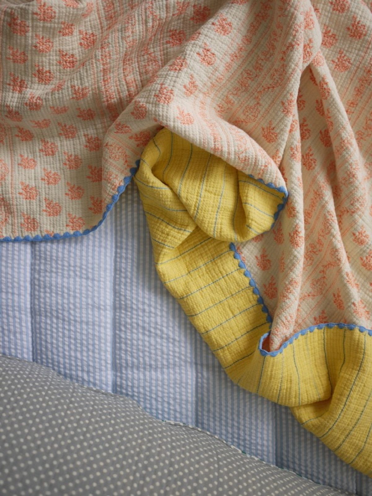 봄봄패브릭스(BOMBOM FABRICS) 3중 면거즈 블랭킷 여름이불
