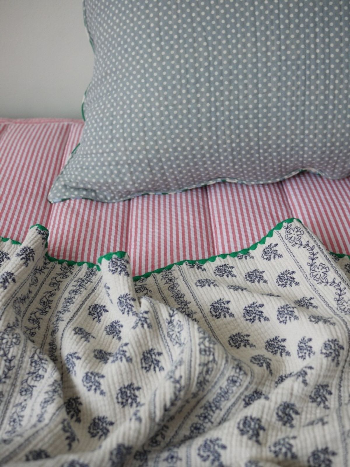봄봄패브릭스(BOMBOM FABRICS) 3중 면거즈 블랭킷 여름이불