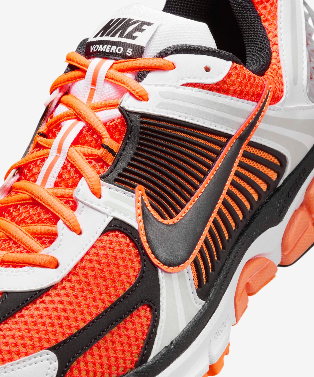 나이키(NIKE) 줌 보메로 5 - 토탈 오렌지:화이트:메탈릭 플래티넘:블랙 / FB9149-800