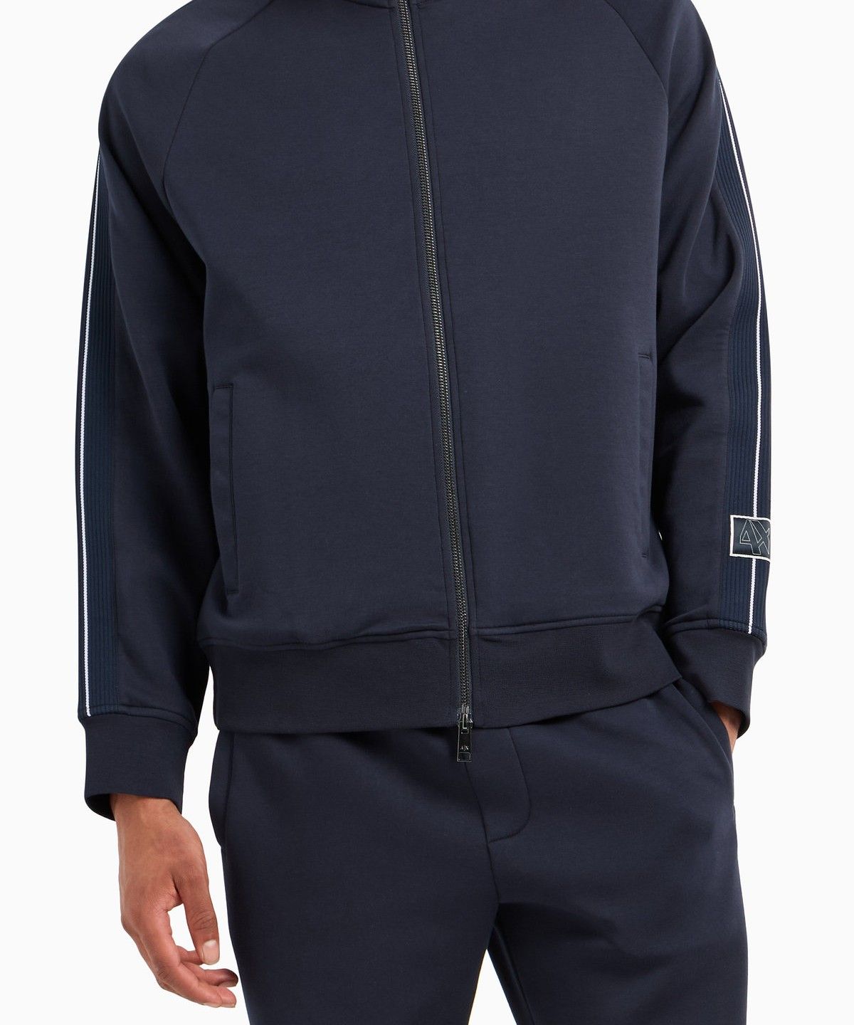 아르마니 익스체인지(ARMANI EXCHANGE) 남성 배색 라인 슬리브 하이넥 집업_네이비 A414331018