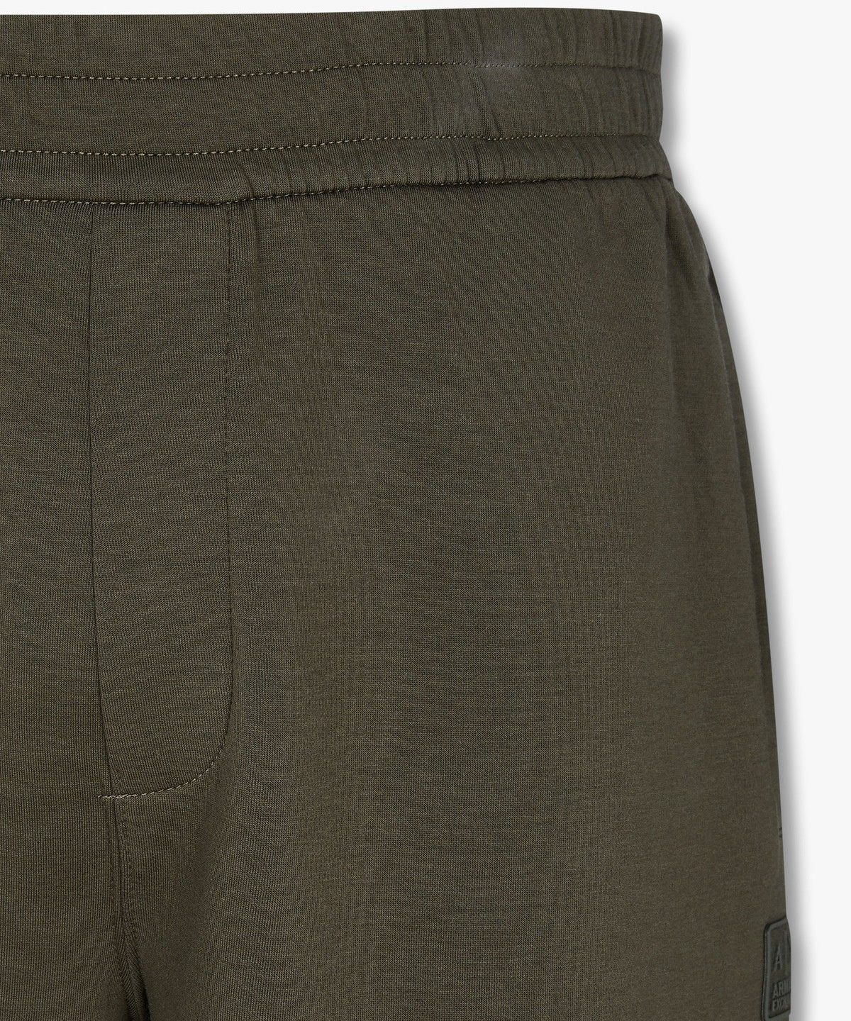 아르마니 익스체인지(ARMANI EXCHANGE) 남성 패치 로고 스트레치 밴딩 팬츠_올리브 A414342005