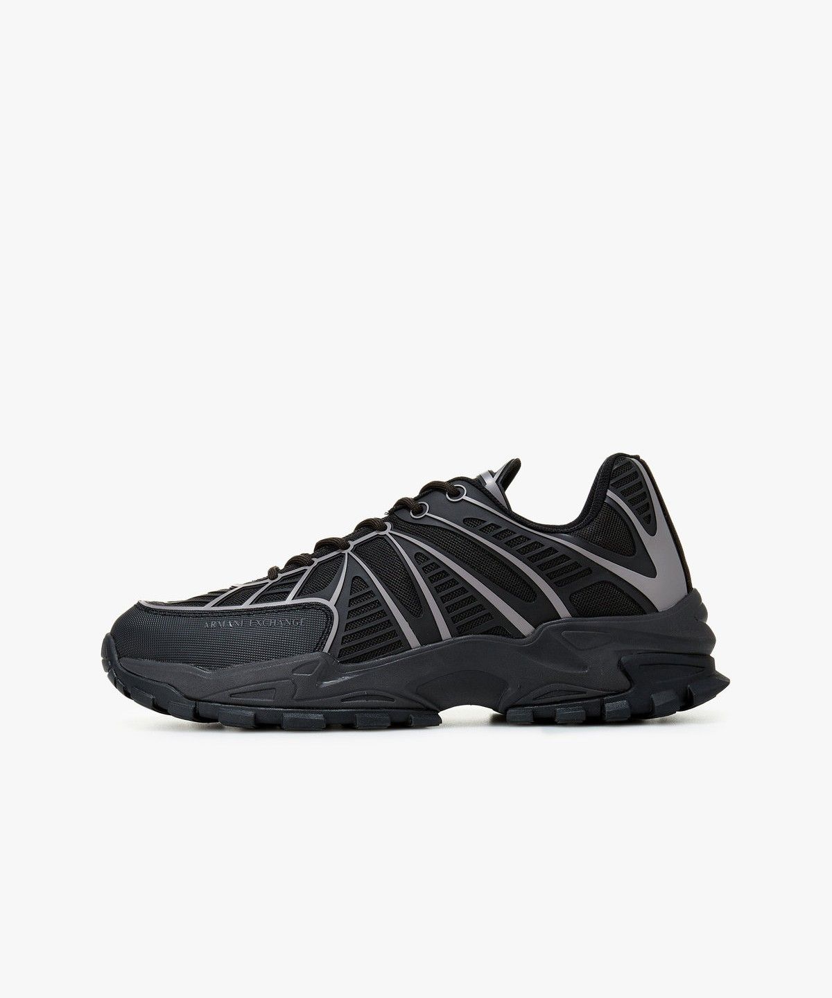 아르마니 익스체인지(ARMANI EXCHANGE) 남성 라인 오버레이 메쉬 스니커즈_블랙 A414375012