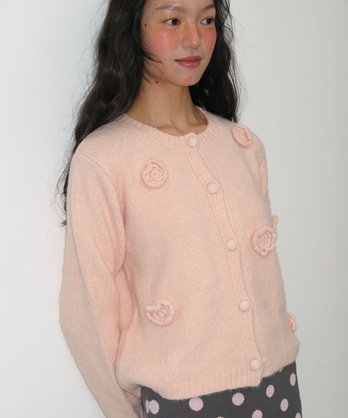 론론(RONRON) VINTAGE FLOWER HANDMADE KNIT CARDIGAN SOFT PINK