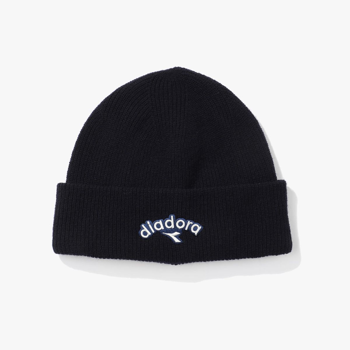 디아도라(diadora) 아치 로고 비니 NAVY