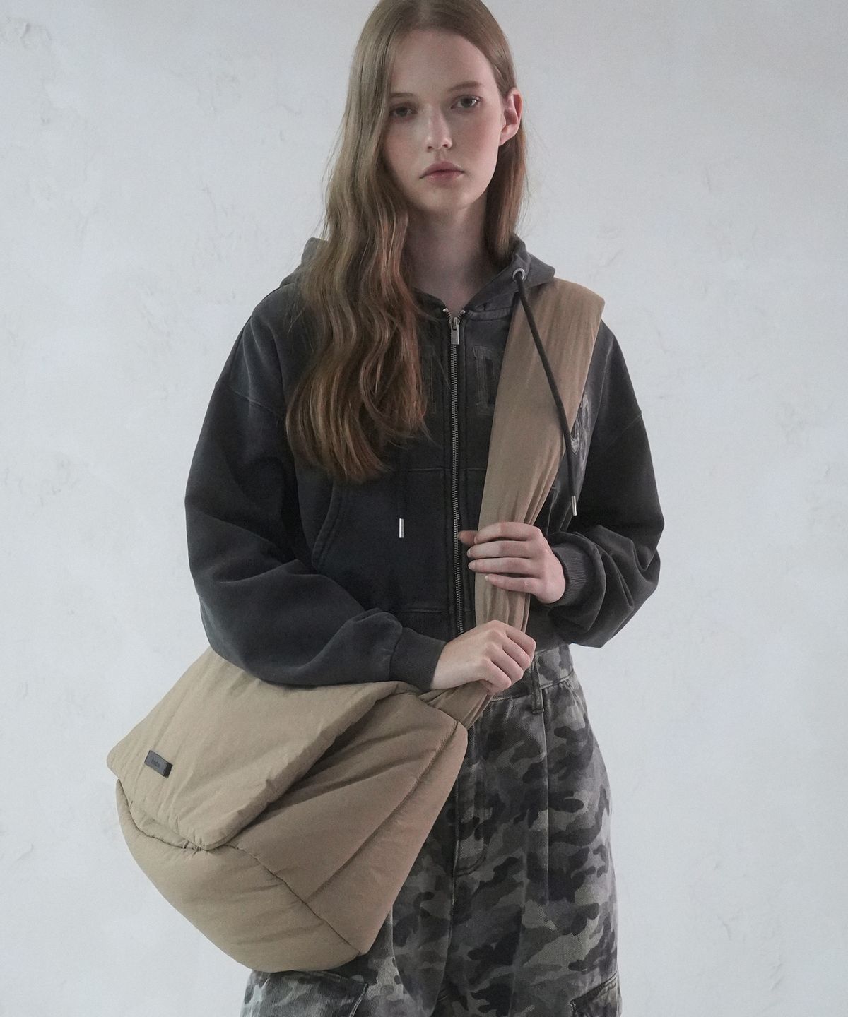 어반드레스(AVANDRESS) Dane Big Cross Bag - 3COL
