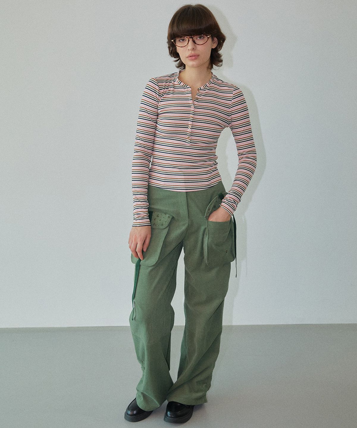 워브먼트(WOVEMENT) 레인보우 헨리 넥 탑 믹스 WBDFTP002MIX