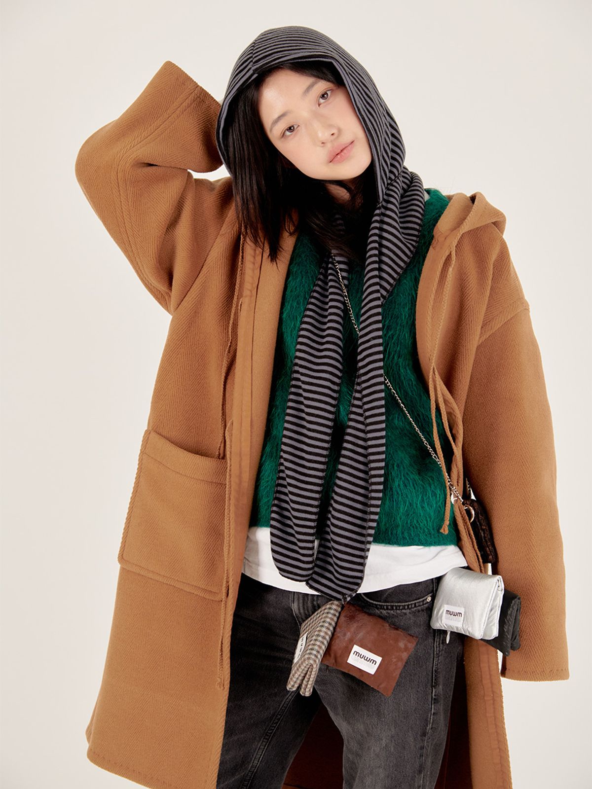 무음(MUWM) 스트라이프 후드 머플러 Stripe Hooded Muffler (2 Colors)