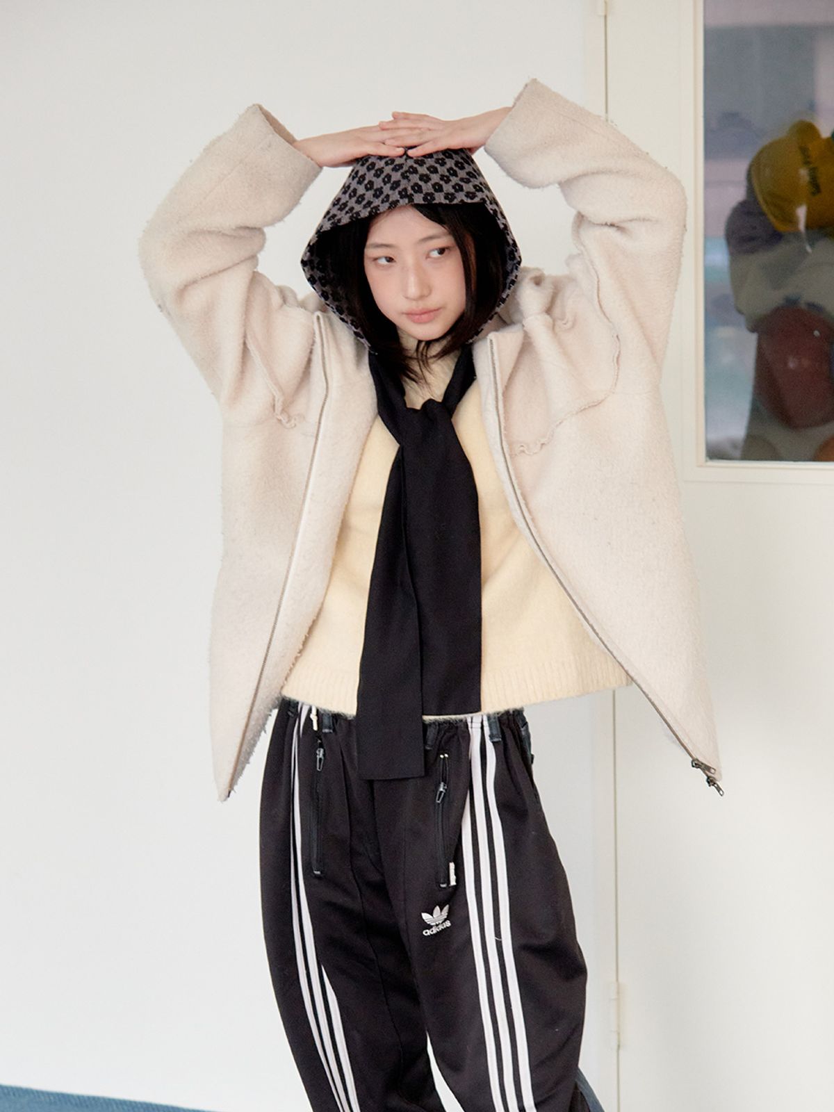 무음(MUWM) 후드 머플러 Hooded Muffler (Black Quince)