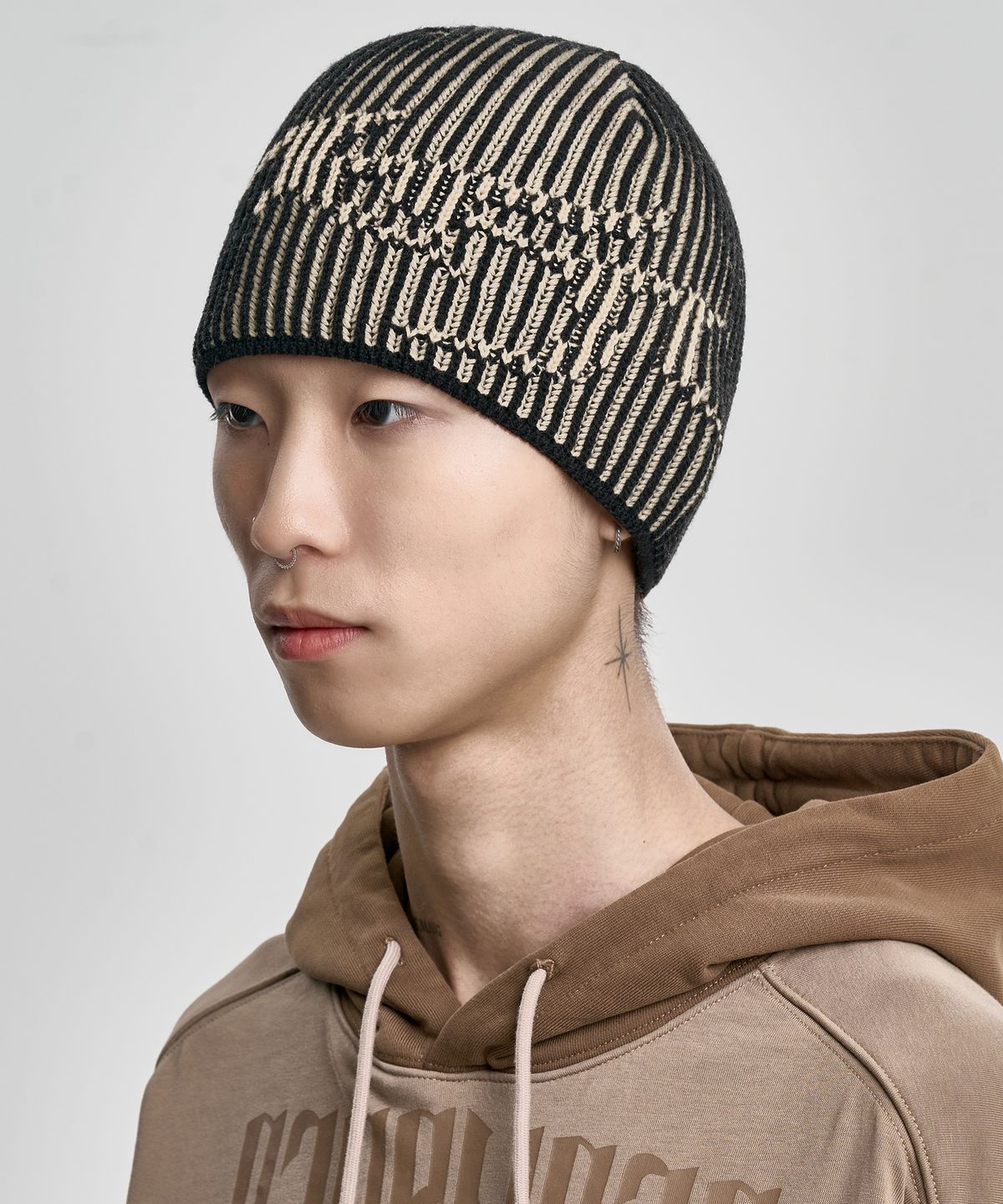 아조바이아조(AJOBYAJO) [PBA] Tribal AJO Two Tone Beanie [BEIGE]